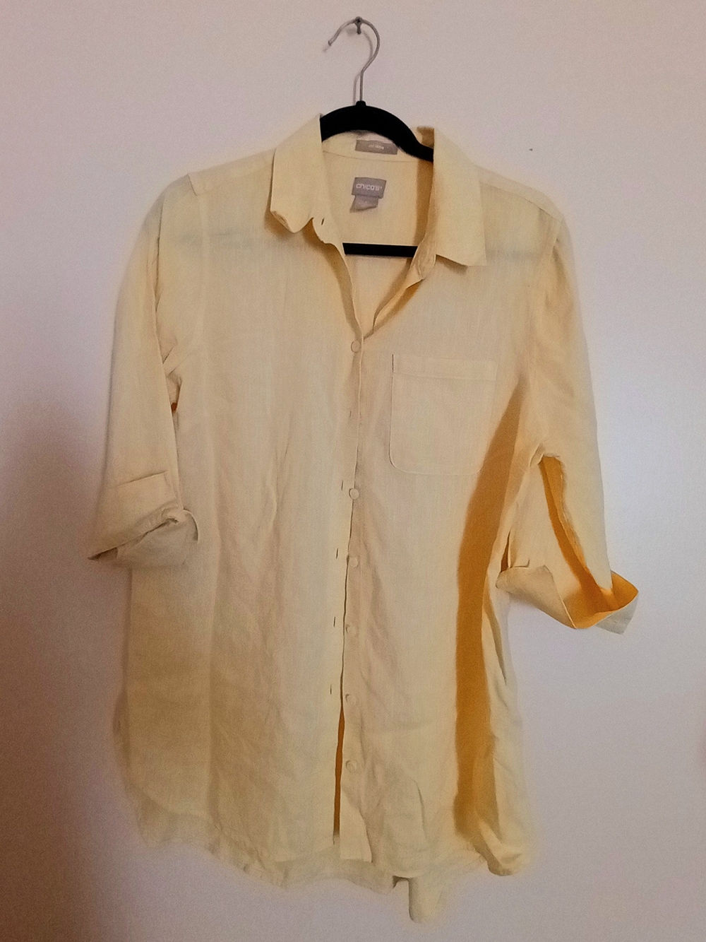 Chico's Sz 1 (Medium) Pale Yellow Linen Button-Down Shirt Non Iron